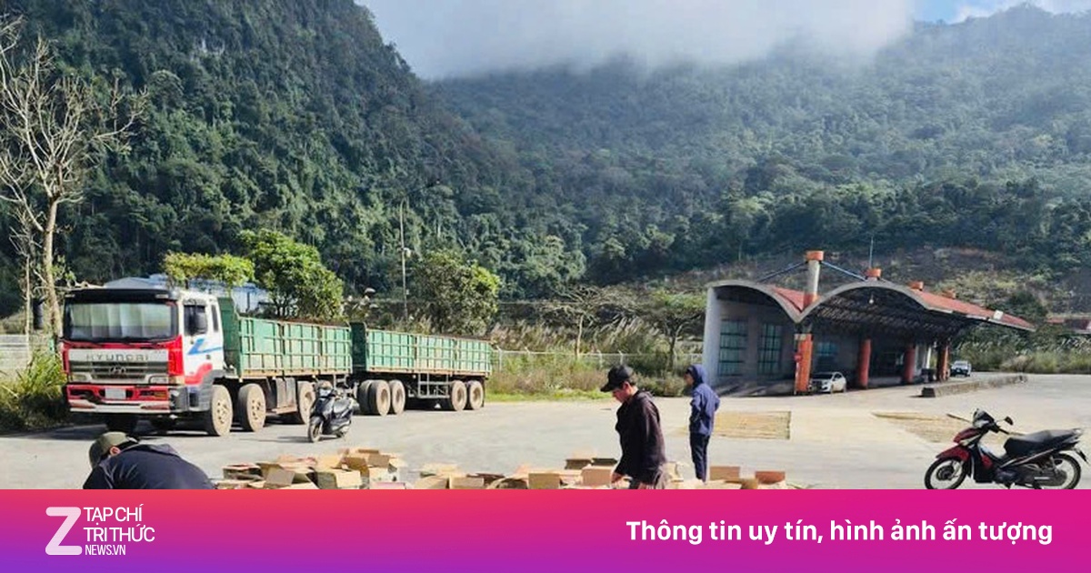 Khởi tố vụ buôn lậu hơn 65.000 thiết bị thuốc lá điện tử