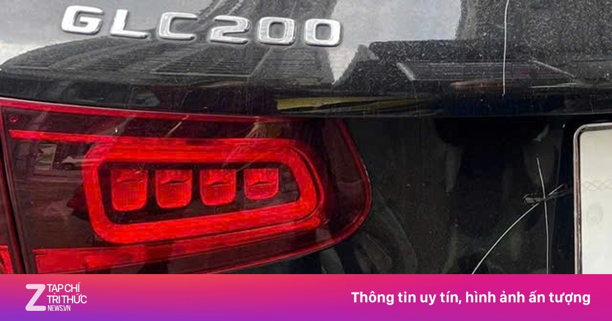 Tổng thiệt hại vụ xe Mercedes bị cào xước tại Hà Nội