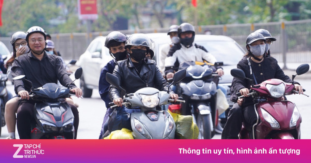 Lỉnh kỉnh buồng chuối, bó rau: Người dân trở lại Thủ đô