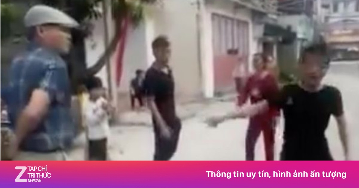 Công An Xử Lý Vụ Đòi Tiền Đỗ Ôtô Trái Phép Trước Cổng Chùa Gôi, Ninh Bình