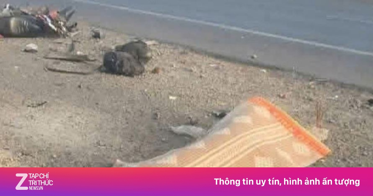 Xe container va chạm xe tải và gắn máy, 3 người chết