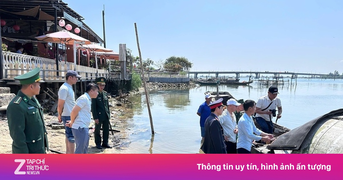 Nguyên nhân chìm thuyền chở 11 người ở Huế