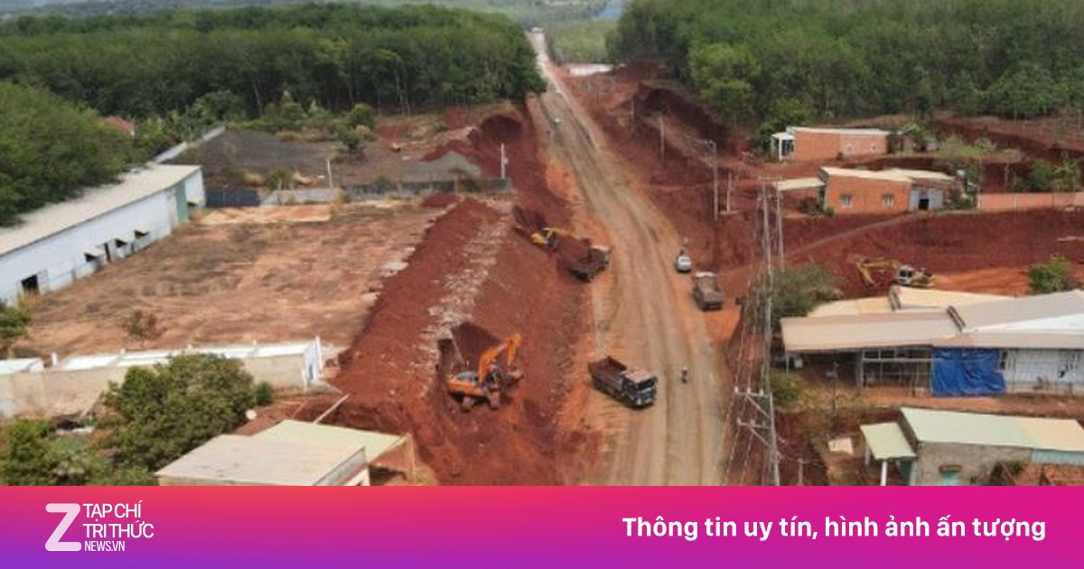 Làm rõ vụ hạ cốt đường gây nguy hiểm cho 8 nhà dân ở Đồng Nai