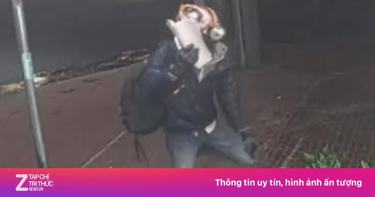 Công an Đắk Lắk truy tìm thanh niên bịt mặt vào tiệm vàng với biểu hiện khả nghi