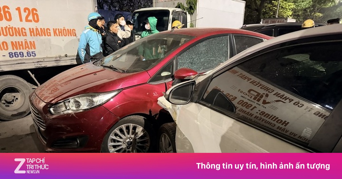 Video Ghi Lại Cảnh Xe Tải Lao Vun Vút, Tông Liên Hoàn Gây Tai Nạn Nghiêm Trọng