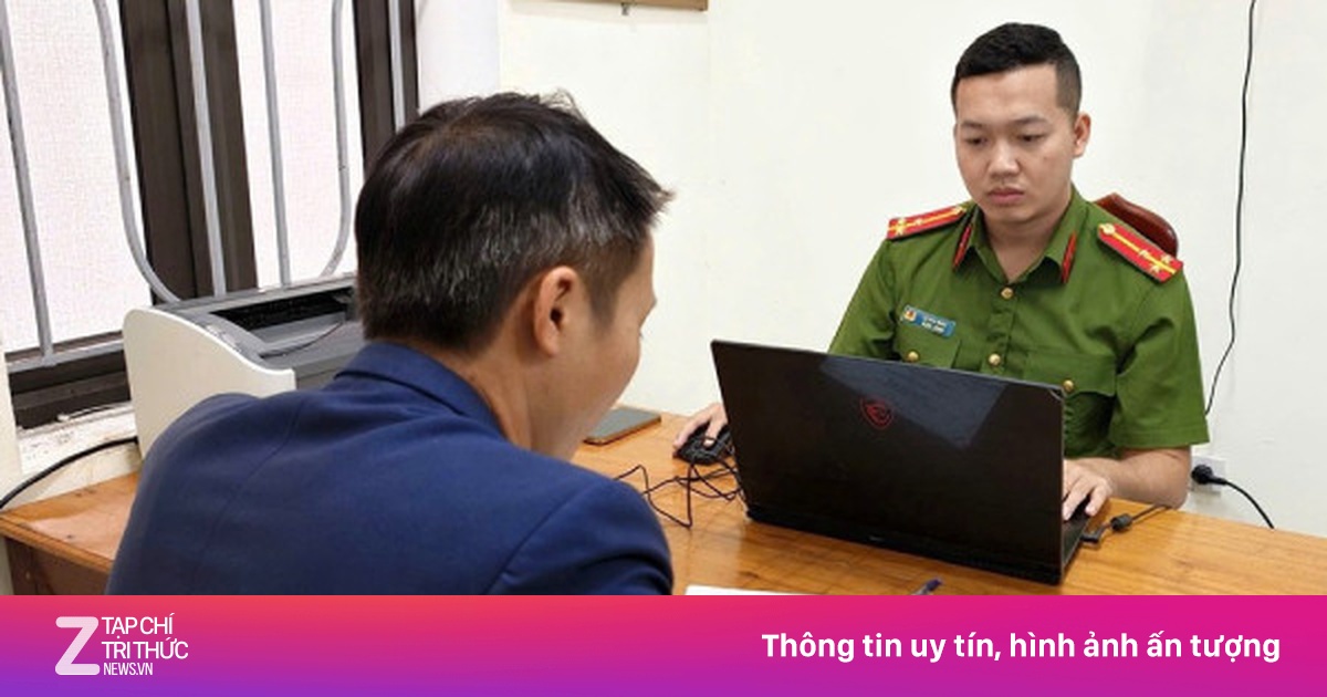 Công an làm việc với tài xế ôtô dùng gậy đe dọa người đi xe máy