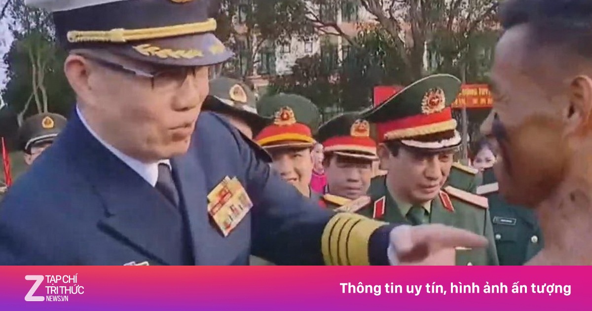 Bộ trưởng Trung Quốc ngạc nhiên trước người sát đặc công Việt Nam