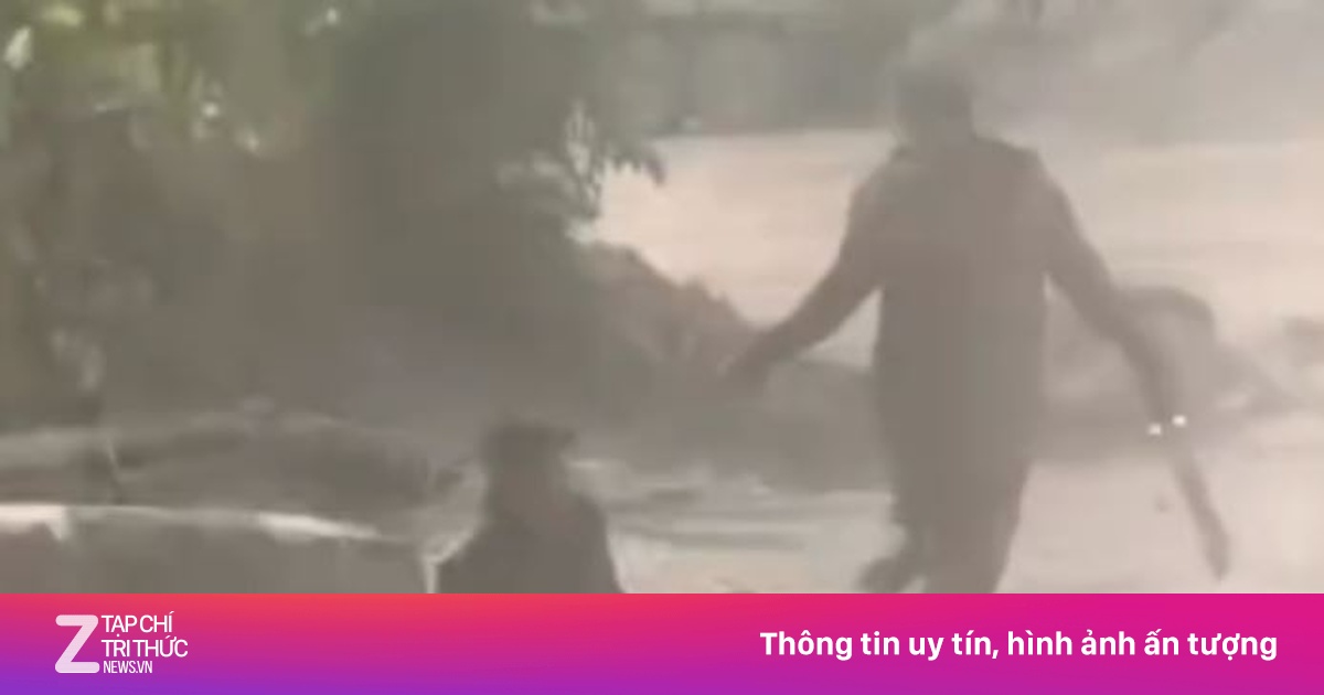 Nhóm người cầm mã tấu hỗn chiến trong mỏ đá ở TP.HCM