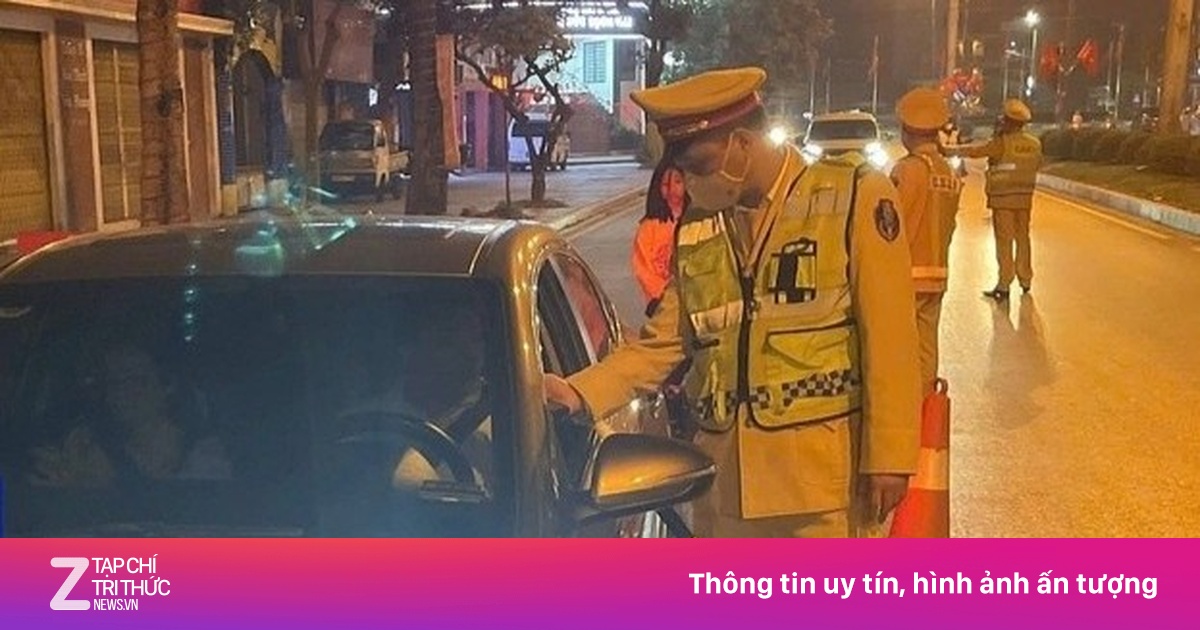CSGT Ninh Bình phát hiện tài xế dương tính với ma túy