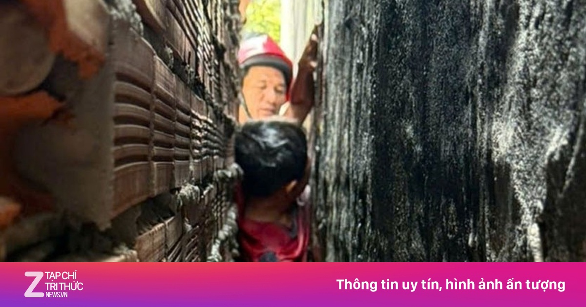 20 Phút Nghẹt Thở: Cứu Thành Công Bé Trai 9 Tuổi Kẹt Giữa Hai Khe Tường Ở TP.HCM