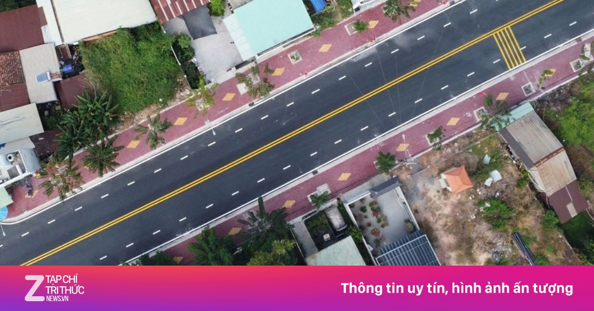 Đường Lê Chí Dân nghìn tỷ ở TP.HCM: Người dân 'dở khóc dở cười' vì vạch kẻ bất hợp lý