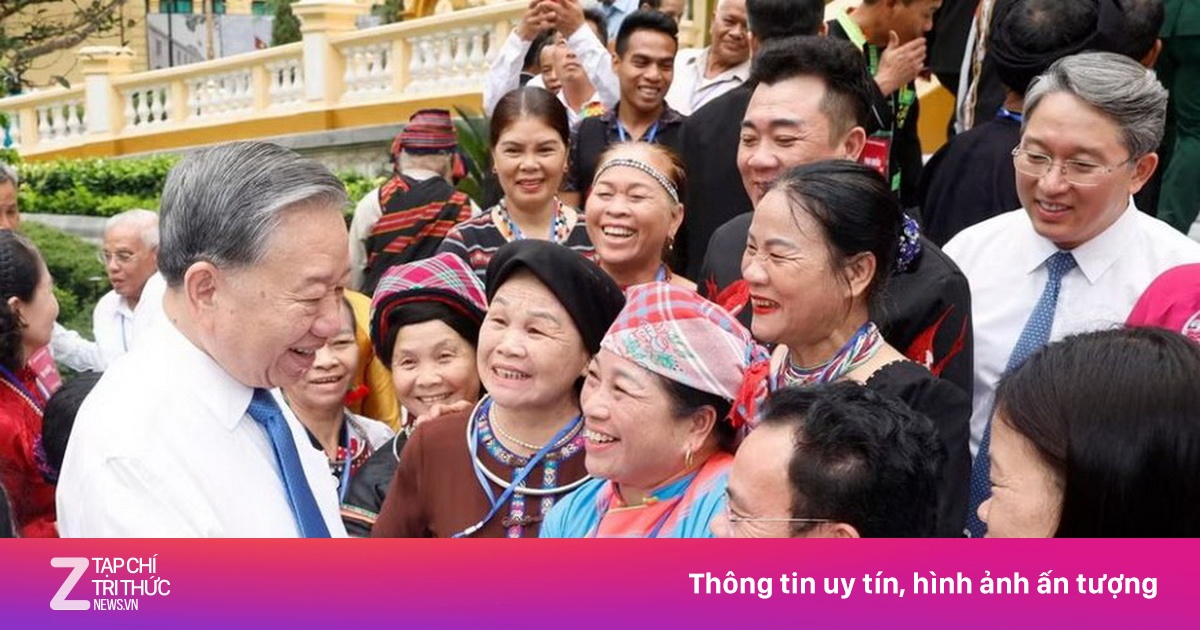 Tổng Bí thư Tô Lâm tiếp các già làng, trưởng bản: Gìn giữ bản sắc văn hóa dân tộc