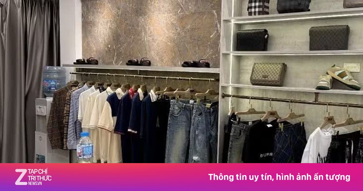 Phát hiện cửa hàng thời trang giả mạo Burberry, Gucci tại Hà Nội