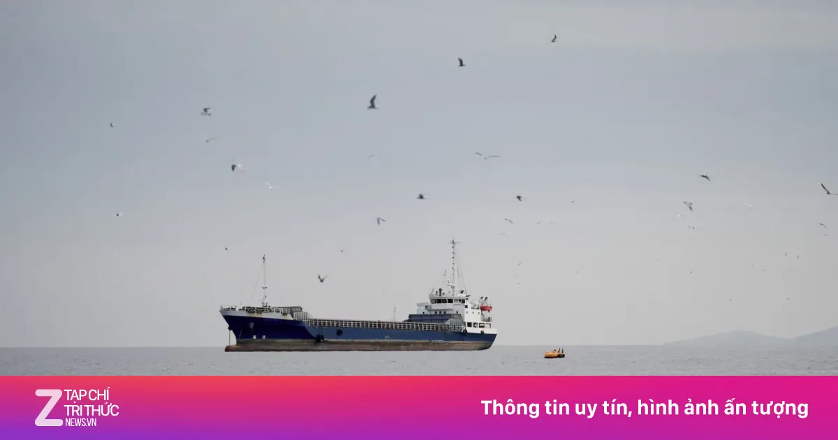 Mỹ chặn đứng đòn tập kích của Iran nhắm vào 3 tàu chiến