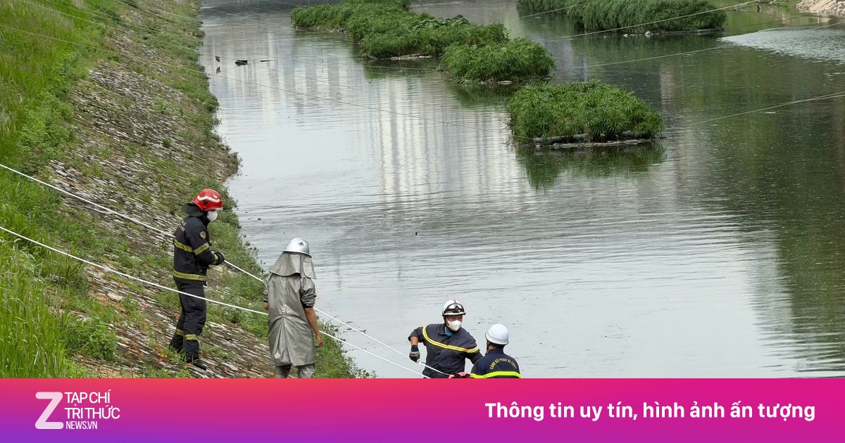 Phát hiện thi thể nam giới trên sông Tô Lịch