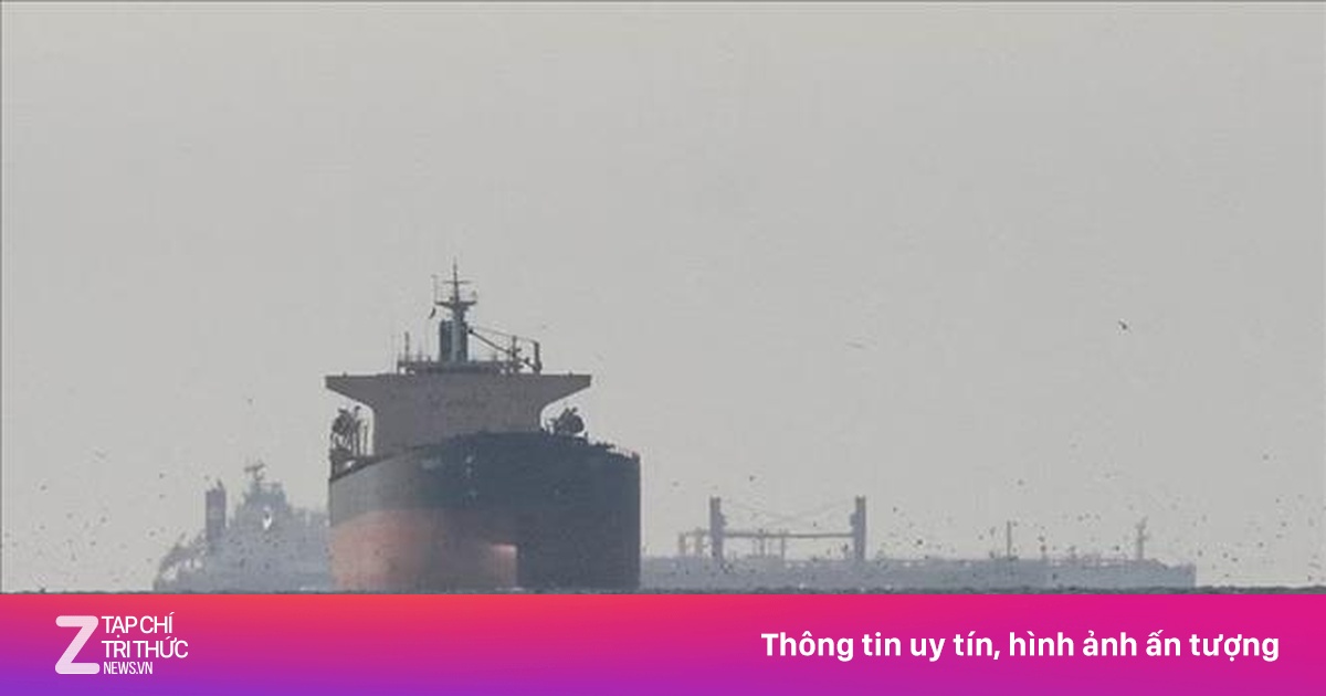Hàng loạt tàu chở dầu vượt Hormuz, thị trường có thêm 10 triệu thùng dầu