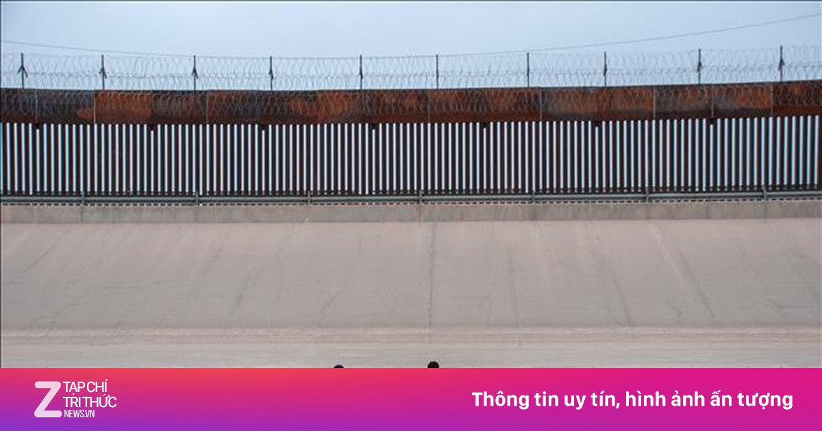 Thủ tục thẻ xanh mới của Mỹ có gì?