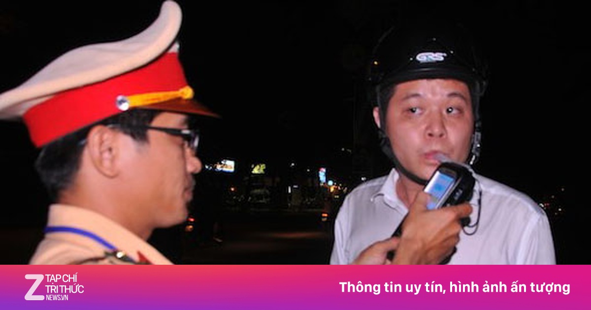 CSGT chốt gần quán nhậu Sài Gòn, phạt 600 ‘ma men' - Xã hội - ZNEWS.VN