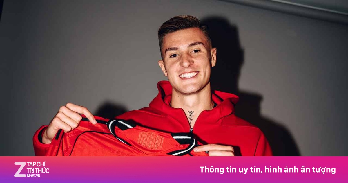 Crouch khen nức nở Sesko và hàng công MU trước mùa giải