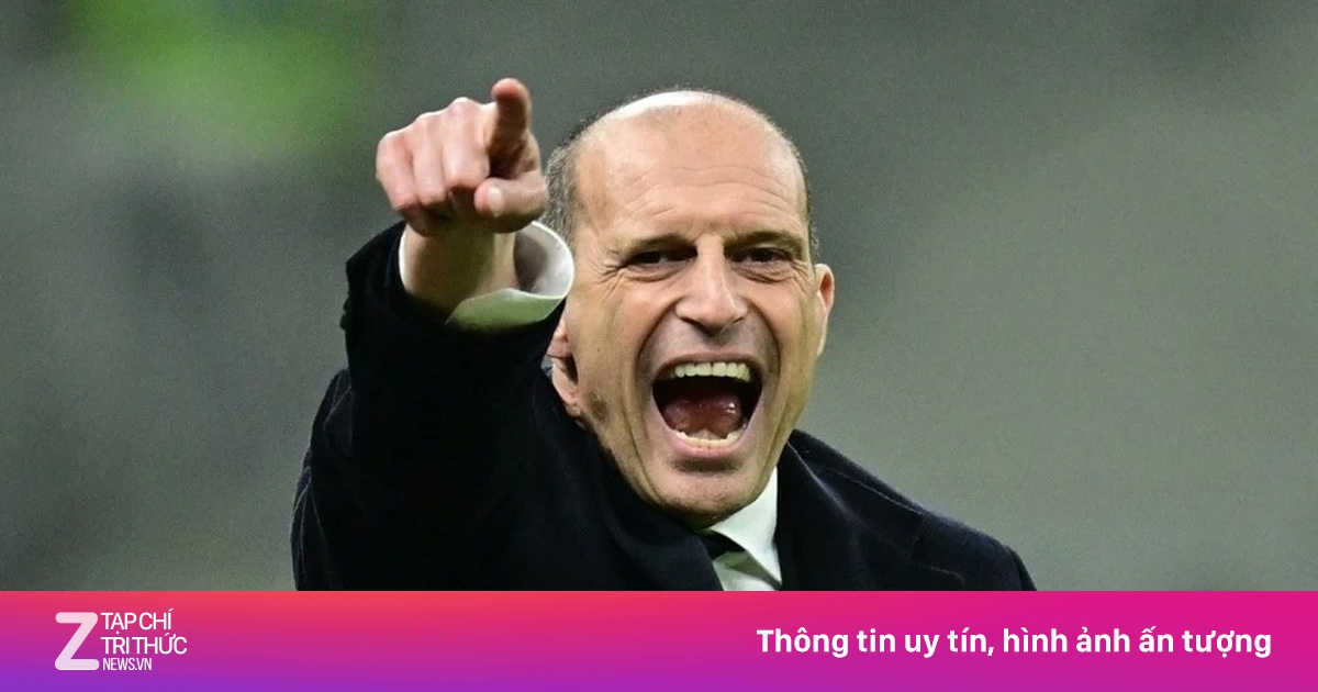 Gọi người khác 'trẻ con', Allegri quên nhìn lại mình