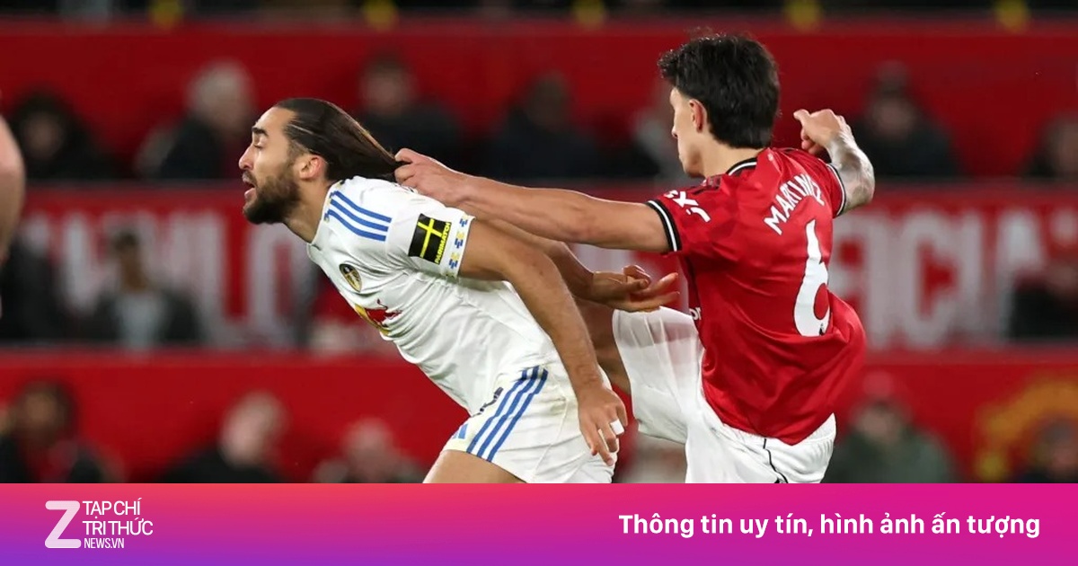 Từ thẻ đỏ tranh cãi của MU, FIFA cần cấm cầu thủ để tóc dài