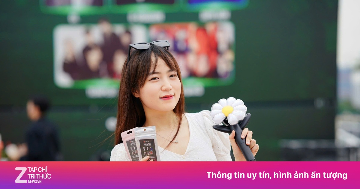 Fan lên đồ check-in trước giờ GD, CL, Tempest ‘on stage’