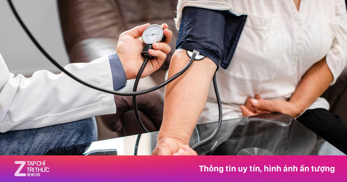 Lý do huyết áp tăng vọt mỗi lần đi khám