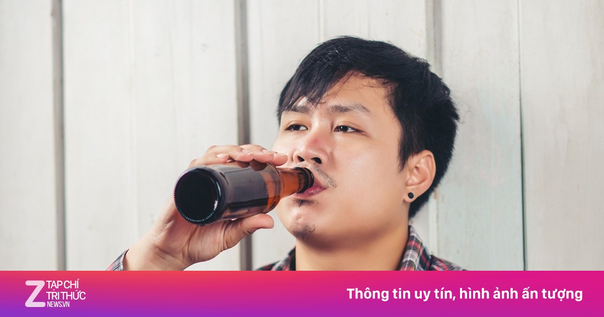 Uống rượu hay bia đỡ hại hơn với người bệnh gout?