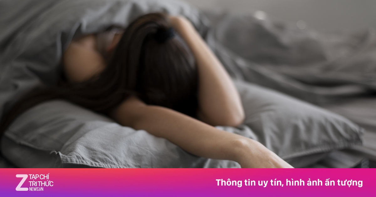 Áp lực cuộc sống, ngủ 2 tiếng mỗi đêm, người phụ nữ nhập viện tâm thần
