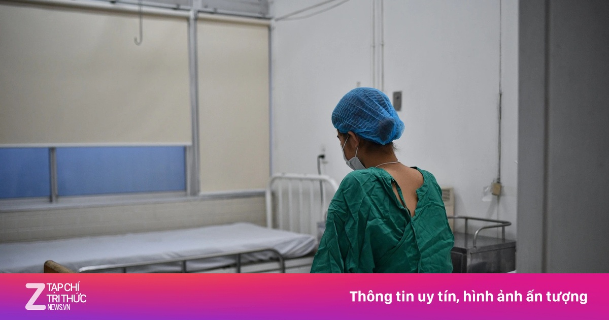 Chia tay tình yêu 9 năm, học cách sống 'neo' chặt nơi bệnh viện