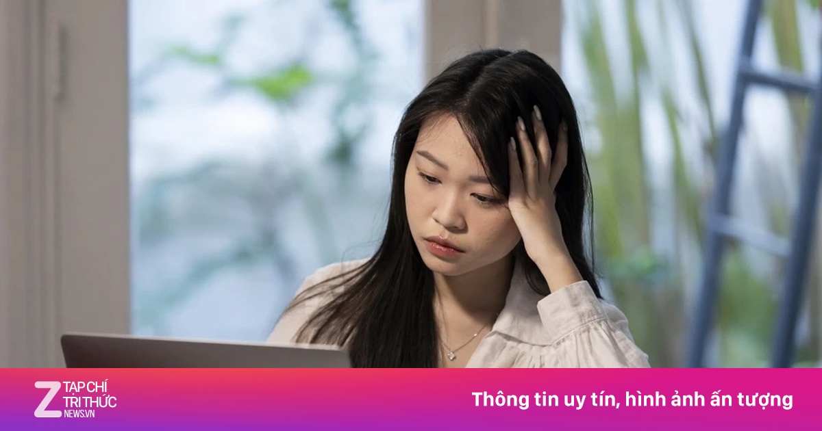 Áp lực cuối năm: Người trẻ đối mặt với mất ngủ, bệnh dạ dày và trĩ