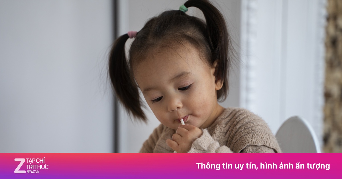 Bổ sung D3K2, DHA cho trẻ: Chuyên gia cảnh báo nguy cơ 'quá tải' vi chất
