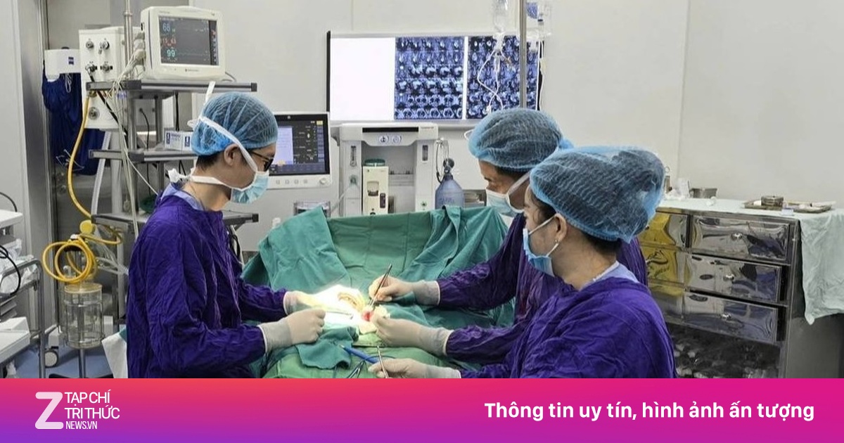 Người đàn ông nhập viện khẩn sau tiếng 'rắc' khi quan hệ
