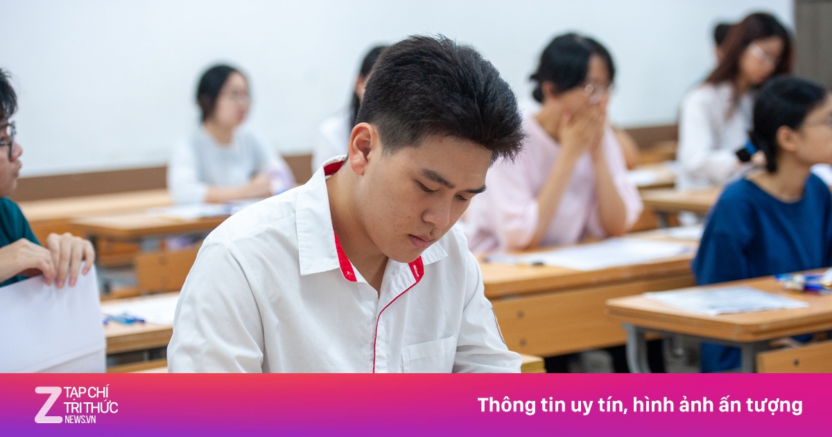 Đại học đột ngột bỏ xét tổ hợp C00, Bộ GD&ĐT đề nghị điều chỉnh