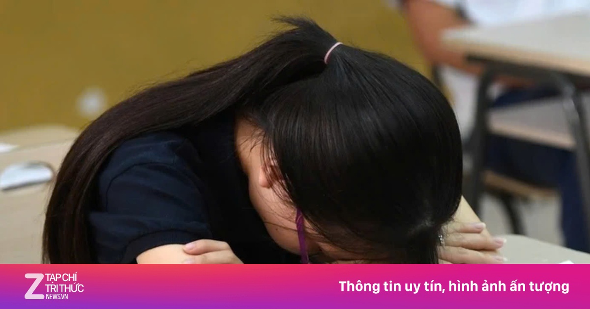 Nói không cần thành tích, nhưng con điểm kém là mắng không trượt