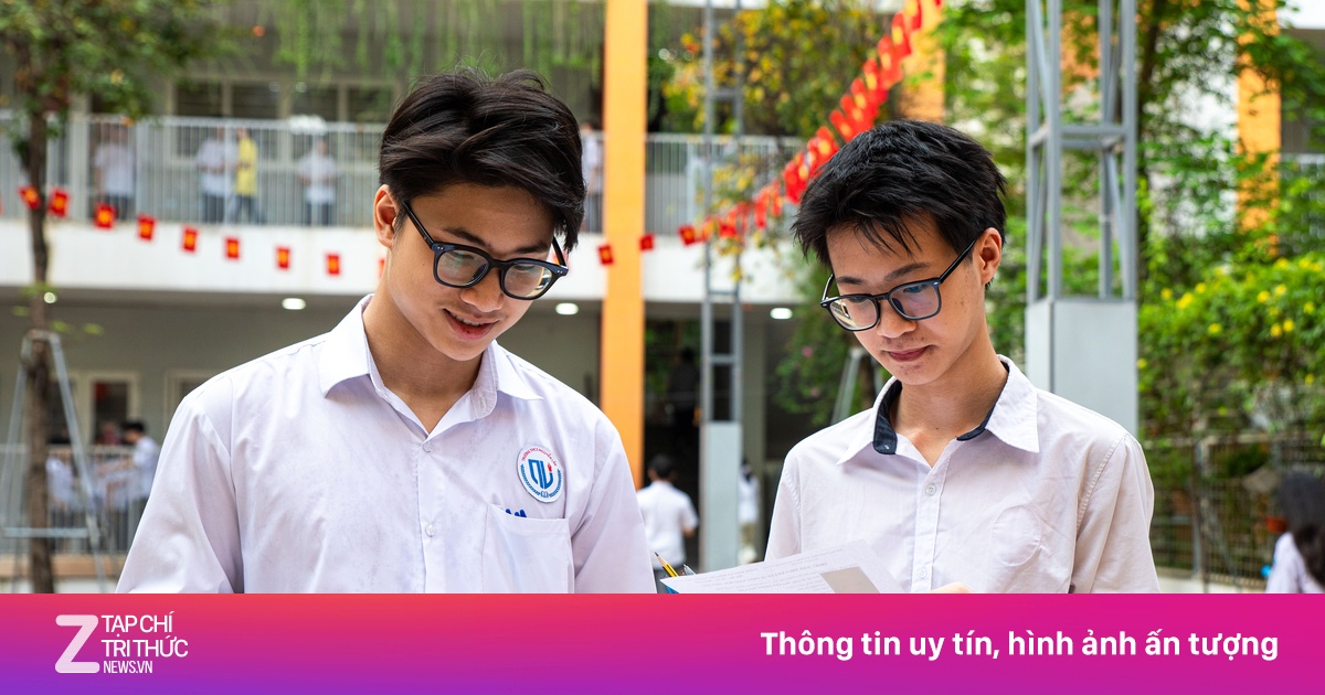 Đề thi và gợi ý đáp án môn Toán vào lớp 10 ở Hà Nội