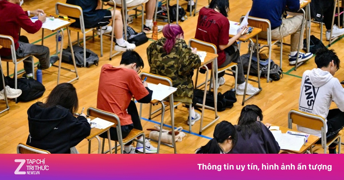 Dùng app Meitu sửa bảng điểm, nữ sinh suýt phải ngồi tù