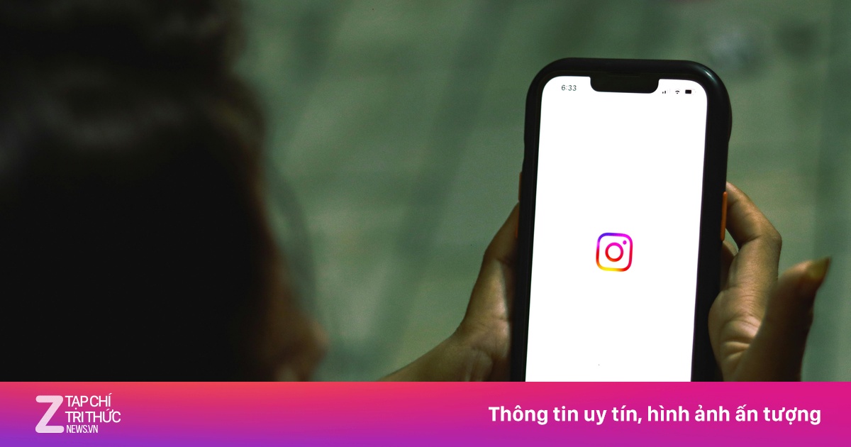 Ám ảnh bị theo dõi, du học sinh đến Mỹ xóa sạch mạng xã hội