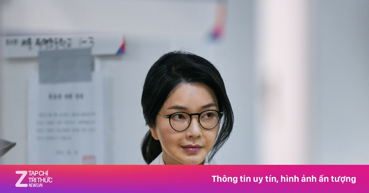 Kết cục buồn của cựu đệ nhất phu nhân Hàn Quốc sau bê bối bằng cấp