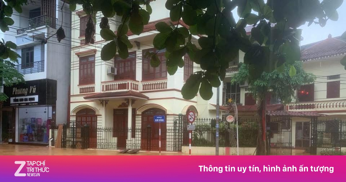 Nơi thí sinh thi tốt nghiệp THPT giữa lúc mưa lớn, lũ lụt, sạt lở