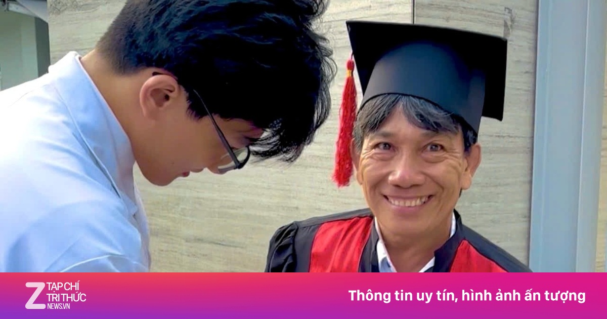 Người cha bại liệt chạy xe ôm 30 năm nuôi ốn con thành bác sĩ, kỹ sư