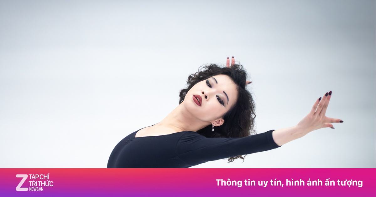 Một ngày 'sống ba cuộc đời' của kiện tướng trượt băng 21 tuổi