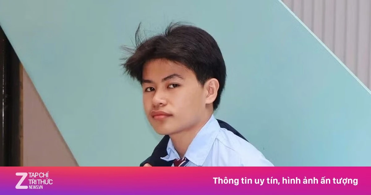 Nam sinh là thủ khoa cùng lúc 3 tổ hợp ở Đà Nẵng