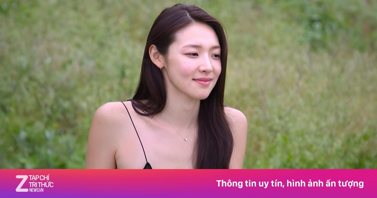 Hoa hậu bị chỉ trích vì tán tỉnh 4 người, đòi yêu 2 người cùng lúc