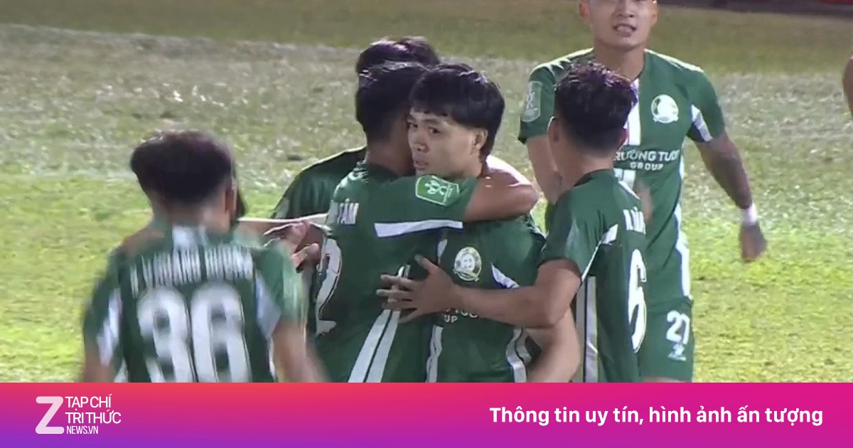 Công Phượng trừng phạt sai lầm của HAGL | Znews.vn 