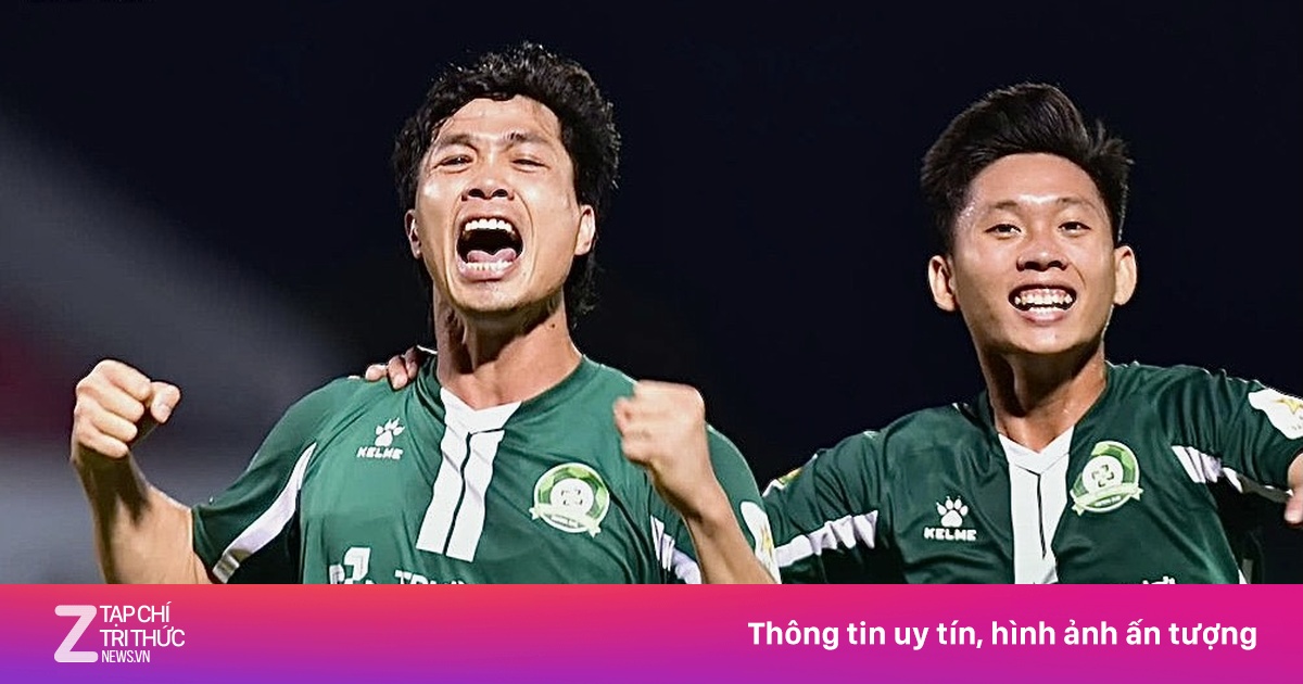 Siêu phẩm của Công Phượng được so sánh với Declan Rice