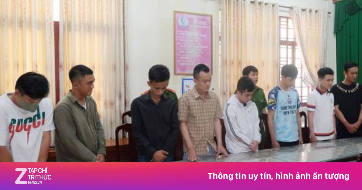 Khởi tố chủ quán karaoke, 2 nhân viên và 16 khách liên quan đến ma túy