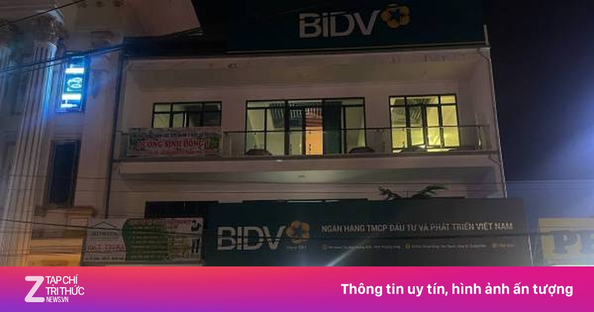 Nhân chứng kể phút tên cướp cầm balo tiền chạy khỏi ngân hàng