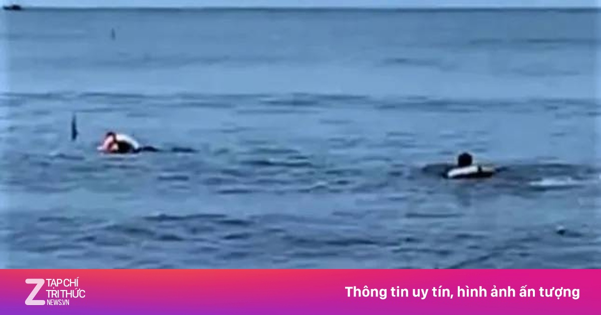 Nhiều người gặp nạn khi tắm biển sau bão tại Hà Tĩnh