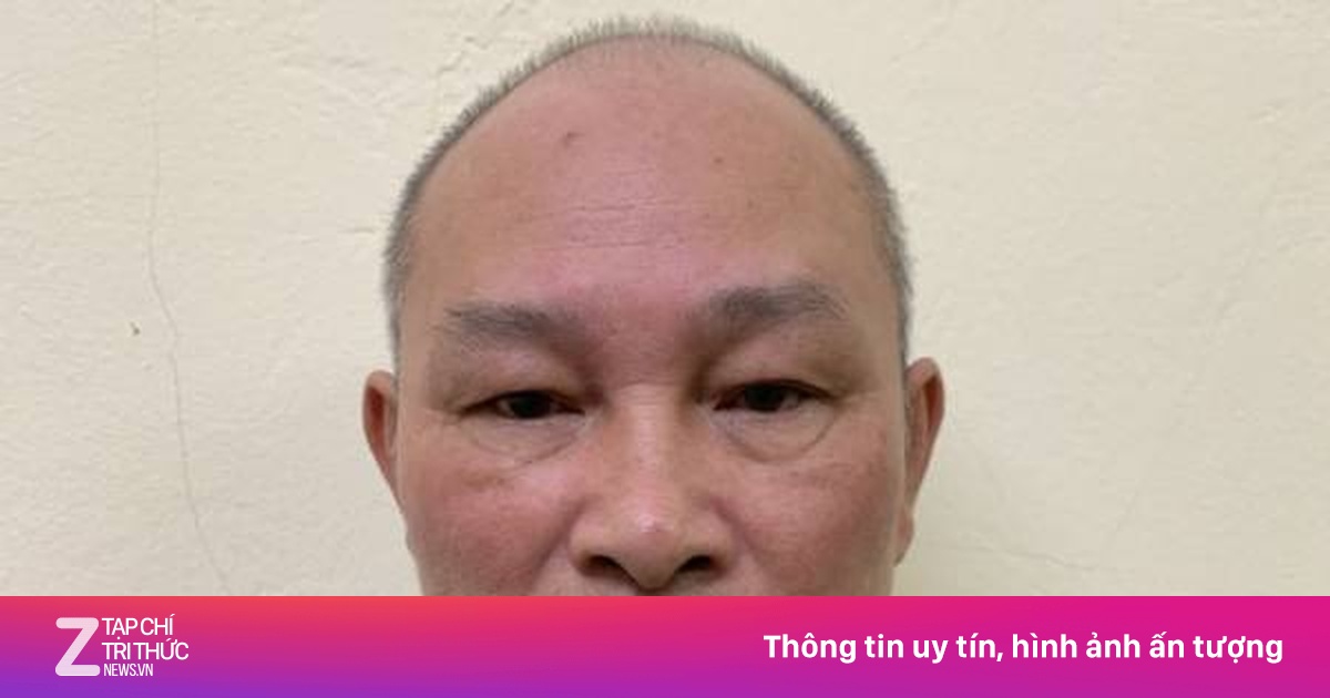 Mang dao vào trụ sở ngân hàng đe dọa nhân viên giao dịch